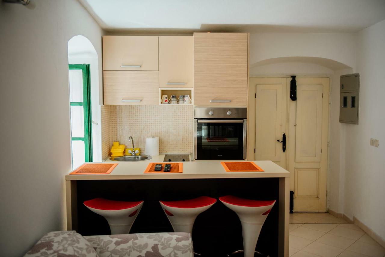 Kaya Apartment Котор Екстериор снимка